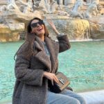 Cyrine Abdel Nour Instagram - مدينة السحر الابدي #روما #سيرين_عبدالنور #سيرين_عبد_النور the city of eternal charm #roma #cyrineabdelnour 🤍 Fontana Di Trevi, Roma