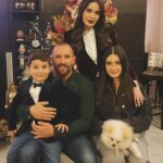 Cyrine Abdel Nour Instagram – Family turns Christmas moments into  memories #cyrineabdelnour #merrychristmas 
العائلة تحول لحظات عيد الميلاد إلى ذكريات #سيرين_عبدالنور #ميلاد_مجيد 🤍 Lebanon