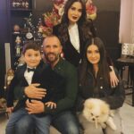 Cyrine Abdel Nour Instagram - Family turns Christmas moments into memories #cyrineabdelnour #merrychristmas العائلة تحول لحظات عيد الميلاد إلى ذكريات #سيرين_عبدالنور #ميلاد_مجيد 🤍 Lebanon