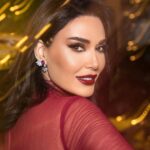 Cyrine Abdel Nour Instagram - ‏There are two ways of spreading light; to be the candle or the mirror that reflects it ‏ #holiday #love #light #cyrineabdelnour #سيرين_عبدالنور #سيرين_عبد_النور 🤍 Batroun
