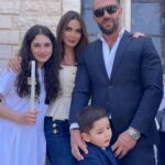 Cyrine Abdel Nour Instagram - من اصعب التصويرات تصوير العائلة يوم الشعنينة يعني الحمد الله طلعلنا صورة للذكرة بعد جهد جهيد مع الاولاد وخاصةً كريستيانو فقعلي قلبي 😤 شوفو الصور بتعرفو شو قصدي !!! المهم #شعنينة_مباركة لكل يللي شعننو اليوم 🕊 Lebanon