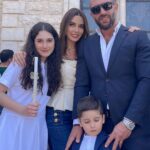 Cyrine Abdel Nour Instagram - من اصعب التصويرات تصوير العائلة يوم الشعنينة يعني الحمد الله طلعلنا صورة للذكرة بعد جهد جهيد مع الاولاد وخاصةً كريستيانو فقعلي قلبي 😤 شوفو الصور بتعرفو شو قصدي !!! المهم #شعنينة_مباركة لكل يللي شعننو اليوم 🕊 Lebanon