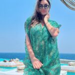 Cyrine Abdel Nour Instagram – We do not remember days, We remember moments. ☀️🐚⛱️
#cyrineabdelnour #vacation #vacationmode #mykonos @cavotagoomykonos 
#سيرين_عبدالنور 💚 Cavo Tagoo Mykonos