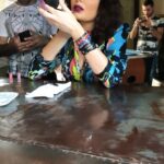 Cyrine Abdel Nour Instagram - هون كنت حامل بكريستيانو بالشهرين وما حداً كان بيعرف وانا حالتي حالي دوخان ولعيان نفس ما تتصورو اديش وكل شوي اقعد احسن ما اوقع ويقلولي شو بك ؟ قلهن يمكن جعت 😉😀 المهم اي لوك حبيتو اكتر ؟