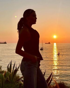 Cyrine Abdel Nour Instagram - صارو ١٤ سنة … شريك حياتي واحلامي كل عيد زواج والرب حامينا وحامي عائلتنا بحبك
 @rahme_farid ❤️💋🙏