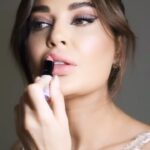 Cyrine Abdel Nour Instagram - عيون العسلية وعت فيي الغرام 🌸 #سيرين_عبدالنور #CyrineAbdelNour #tonywardcouture @tonywardcouture @acefinejewelry_ @spoonconsultancy Lebanon