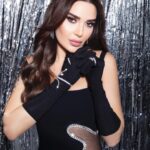 Cyrine Abdel Nour Instagram - آخر صورة بال ٢٠٢٣ 🙏 كل سنة وانتم بخير وسلام وأمان يا رب #سيرين_عبد_النور #سيرين_عبدالنور #happynewyear #cyrineabdelnour #happynewyear2024 @kifah.ballani @cynthia_bechara @roy_bechara @chephrem @yeprem @jeanlouissabaji Lebanon