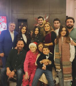 Cyrine Abdel Nour Instagram - Family turns Christmas moments into memories #cyrineabdelnour #merrychristmas العائلة تحول لحظات عيد الميلاد إلى ذكريات #سيرين_عبدالنور #ميلاد_مجيد 🤍 Lebanon