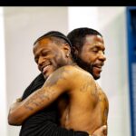 D.C. Young Fly Instagram - It’s always fun Hosting wit my Brudda @chrisbrownofficial 💪🏾💪🏾🔥 tour was offf the chainnnnn🎥🎥 Arguably one of the greatest performers I’ve witness 💪🏾 #NoDayzOff #TourHostingHustle