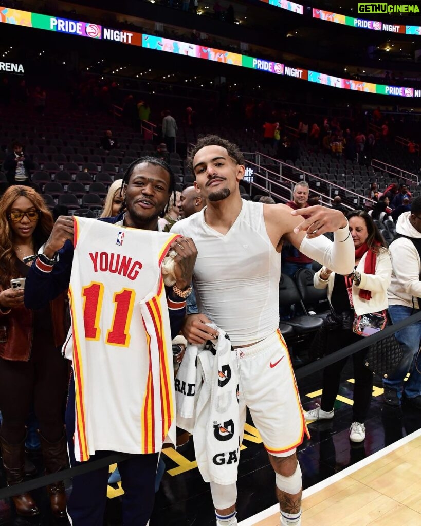 D.C. Young Fly Instagram - Man my dawg @traeyoung gave me the jersey 🔥🔥 my Brudda for life 💪🏾🔥 love seein u prosper foolie 💯 mannn I love the @atlhawks yal Ben puttin on for quite some time 💪🏾 see yal Saturday #TrynaBeSpikeLeeForTheHawks 😂😂