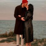 Ник Черников Instagram - Село Рыбацкое на Куршской косе оказалось самым интересным местом Калининградской области, в которой не осталось ровным счетом ничего от былого обаяния европейской провинции - после войны все сравняли с землей и застроили типовыми зданиями модного на то время рационализма. А Рыбацкое частично уцелело, видимо даже тогда не представляя никакого интереса для анклава, сохранив приятный шарм европейской рабыцкой деревушки. Куршская Коса • Curonian Spit
