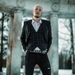 Ник Черников Instagram - Питер и его окраины не перестают удивлять меня даже спустя 10 лет. Стоит лишь поискать, и этот город подарит новую порцию вдохновения. Коллонада Аполлона в Павловске - яркий пример. Фото @november_fog #коллонада #аполлон #павловск #ravanna Павловский парк