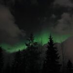 Déborah François Instagram - Northern lights 🌟 Hier j’ai réalisé un rêve, voir des aurores boréales depuis le cercle arctique. Une beauté à couper le souffle, j’en suis restée sans voix. …Et presque convaincue de l’existence des fées. Ps: images sans filtres et prises simplement depuis mon téléphone (en vrai c’est encore mieux mais j’avoue que je tremblais un peu d’émotion ☺️) Rovaniemi - Finlandia