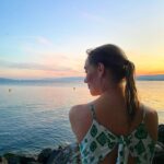 Déborah François Instagram – Jour de lac 🇨🇭💧
#PaulineGrandeurNature Lac Leman