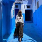 Déborah François Instagram – #chaouen la bleue, sans filtre mais avec @gayanee_pierre et Fanny À-M. 💙🇲🇦 Chaouen City – شاون سيتي