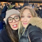 Déborah François Instagram - On s’est amusées comme des petites folles!!! 👯‍♀️⚽️ #parisestmagique #psg Parc Des Princes Stadium