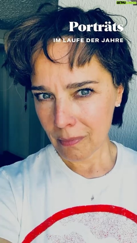 Désirée Nosbusch - 1.7K Likes - Danke, lieber Züli für diesen ‘walk down memory lane’. Ich hab mich so gefreut, Dich bei der Televisionale wiedergesehen zu haben. Du bist so ein großer und wichtiger Teil von Cathrin Blake und dem Irland Krimi. 💓#zülialadag #regie #irlandkrimi #cathrinblake
