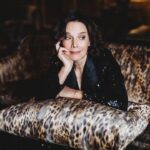 Désirée Nosbusch Instagram – Demain c‘est dimanche…
Bisous les filles @xiomarabenderphotographer @gabriellemiaou 💕 Schlosshotel Berlin by Patrick Hellmann