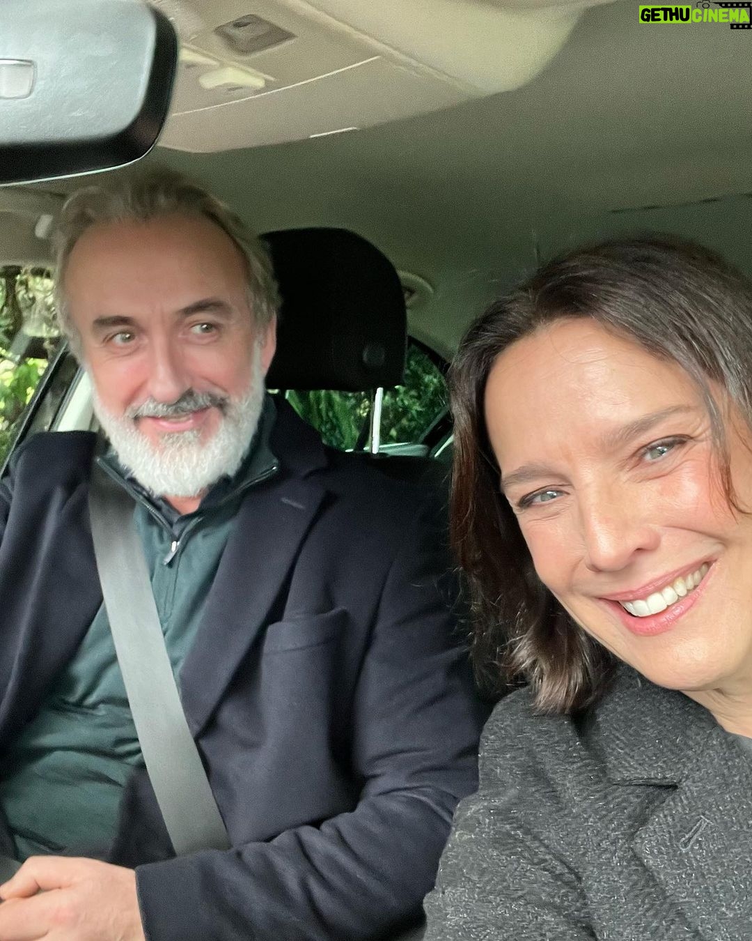 Désirée Nosbusch - 2.2K Likes - Look who’s back. My partner in crime. Mister Declan Conlon 💕
@ard_degeto @goodfriendsfilm #derIrlandKrimi