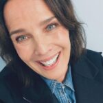 Désirée Nosbusch Instagram – Noch 2 Drehtage, dann sind die Folgen 9 und 10 vom IRLAND KRIMI abgedreht. Es ist immer auch ein bisschen traurig. Ich liebe dieses Land und seine Menschen. Und unser Team ist mir sehr ans Herz gewachsen. Aber jetzt wünsche ich Euch allen einen guten Tag und danke Euch dafür, dass Ihr mich so unterstützend begleitet! 
@ard_degeto @goodfriendsfilm #derirlandkrimi Wicklow County Ireland