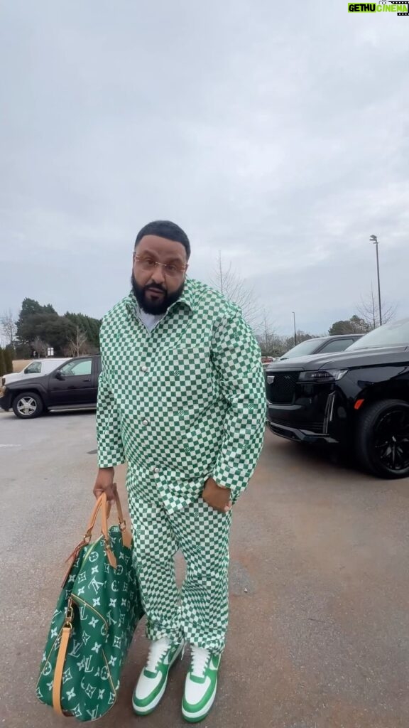 DJ Khaled Instagram - Play my theme song… but before you do that CALL ME GUMBY! BILLI’s BACK! Album in the works ! 2 drakes on the new album and 1 ready to go PON YOUR BOMBOCLAAAT !!!!!!