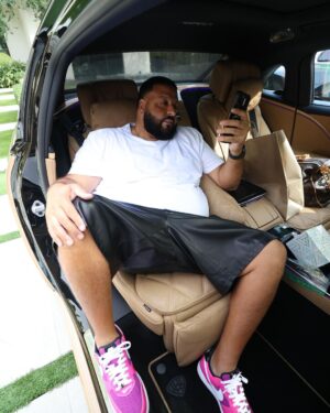 DJ Khaled Instagram - I ROLL WIT GOD AND THE SQUAD ! 
LOVE IS THE ONLY WAY ! LOVE IS THE ANSWER ! 
Travel day 🧳 🛩️ NEW ALBUM , ITS SPECIAL 🤲🏽🌞🆙