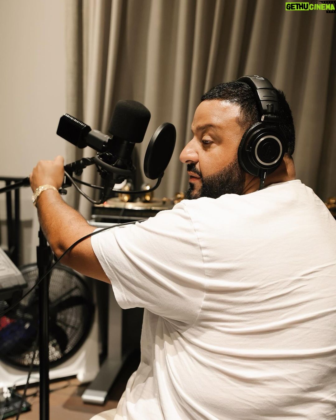 DJ Khaled Instagram - Win wit us or watch us win , NEW ALBUM IN THE WORKS , ITS SPECIAL! @wethebest ALL CATEGORIES ALL SHIFTS ! Fan luv a lot new updates coming a lot has changed for the better and greater 🤲🏽🌞🆙 love is the only way !