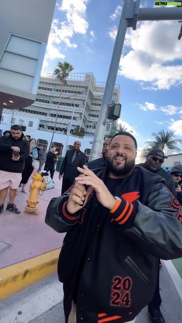 DJ Khaled Instagram - MIAMI FANLUV! LETS GO! @gatorade X @wethebest signed Boxset giveaway right now at the #WETHEBESTXSNIPES super store! If you miss out today, make sure you get the drop on 2/8 at Gatorade.com before it sells out NEW ALBUM IN THE WORKS