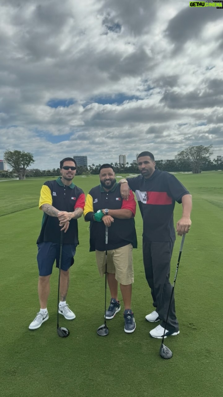 DJ Khaled Instagram - Let’s go golfing 🏌️♂️ wit my brothers #WETHEBEST #OVO MIAMI FANLUV ! Im giving away a few of the special @gatorade X @wethebest box sets! Meet me at the #WETHEBESTXSNIPES store on 7th and Collins TODAY 4 PM!