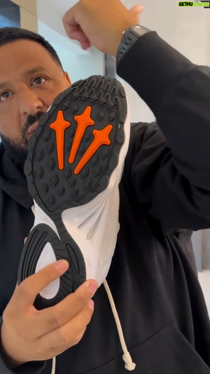 DJ Khaled Instagram - @champagnepapi 🔥🔥🔥🔥🔥🔥🔥🔥🔥