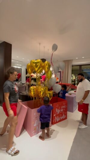 DJ Khaled Instagram - Family ting