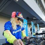 DJ Koo Instagram – 埼玉ワイルドナイツ vs トヨタヴェルブリッツ 
ワイルドナイツ後半大逆転勝利！！

2024年の幕開けに相応しいWNの底力を見せてくれた素晴らしい試合でした！！

昨年のW杯でも大活躍のボーデンバレット選手 & アーロンスミス選手のプレイを目の前で見れるなんてラグビーリーグワン超最高ですね

そして皆さん！！
勝どきコールのご唱和ありがとうございます！！
今シーズン熊谷では続けていきたいと思いますのでよろしくお願いします！！

王座奪還 ワイルド～ナーイツ！！

 #ラグビーリーグワン
 #rugby
 #埼玉ワイルドナイツ
 #トヨタヴェルブリッツ 
 #DJKOO
