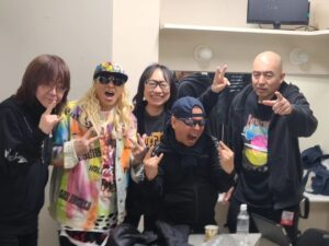 DJ Koo Instagram - HEAVY METAL SOUND HOUSE 2023
お越し頂きありがとうございます！！
初参加でしたが、僕のROCK魂ブツけさせていただきました！！ 

セトリでございます

1. Iron Man (Live) / Black Sabbath 
2. Woman From Tokyo / Deep Purple 
3. Cat Scratch Fever / Ted Nugent
4. I Got the Fire / Montrose
5. Virgin Killer / Scorpions
6. Expect No Meacy / Nazareth
7. Hearts On Fire / BOW WOW
8. Crazy Train (Live) / Ozzy Osbourne
～掟破り～
9. EZ DO DANCE / TRF 

楽曲をイジるなんて御法度な自分が居ながらも
DJスキルで何かカマしたいという DJ KOOも居て
エフェクトやループマシーンぶちかまし
まさかの超掟破りまでイカせて頂きましたw

今回 70年代の曲が多かったので音質的に
CITTAで流してもパワーと迫力が出るように
Pioneer DJM-A9からオーディオインターフェイスを通してMacに取り込み、EQをかけてリマスターしました

なので！！かなりインパクトのある音でDJが出来たかと思います！！ 

お声掛け下さった伊藤政則アニキ、そしてROCKレジェンドの共演者皆さんに心から感謝 DO DANCEです！！

 #heavymetalsoundhouse
 #サウンドハウス
 #伊藤政則
 #DJKOO