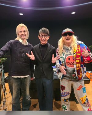 DJ Koo Instagram - TRF 「masquerade」リテイクのMix完成！！ 
今回アレンジを担当してくれた GARIのYOW-ROWさん
音楽への愛、音への拘り、そして人を感動させるパワー！！エンジニアの遠藤淳也さんとのタッグで超素晴らしき作品に仕上がりました！！

30年目の出会いに心から感謝！！
皆さんに喜んでもらえるの決定！手応えの笑顔です！

ありかとうございマスカレード！！

 photo taken by YU-KI 

 #TRF
 #masquerade
 #ヨウイチロウ
 #GARI
 #遠藤淳也
 #YU_KI 
 #DJKOO