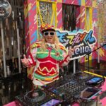 DJ Koo Instagram – 天才てれびくん 30th パーティー！！
皆さんからのリクエスト曲をDJ MIX！！
てれび戦士がノンストップパフォーマンス 
歌って踊って、てれび戦士のチャレンジ精神マックスで頑張ってくれました！！

さぁ、この後は幕張のAUTO SALONへDO DANCE！！

 #天才てれびくん
 #天てれ
 #AUTOSALON
 #DJKOO