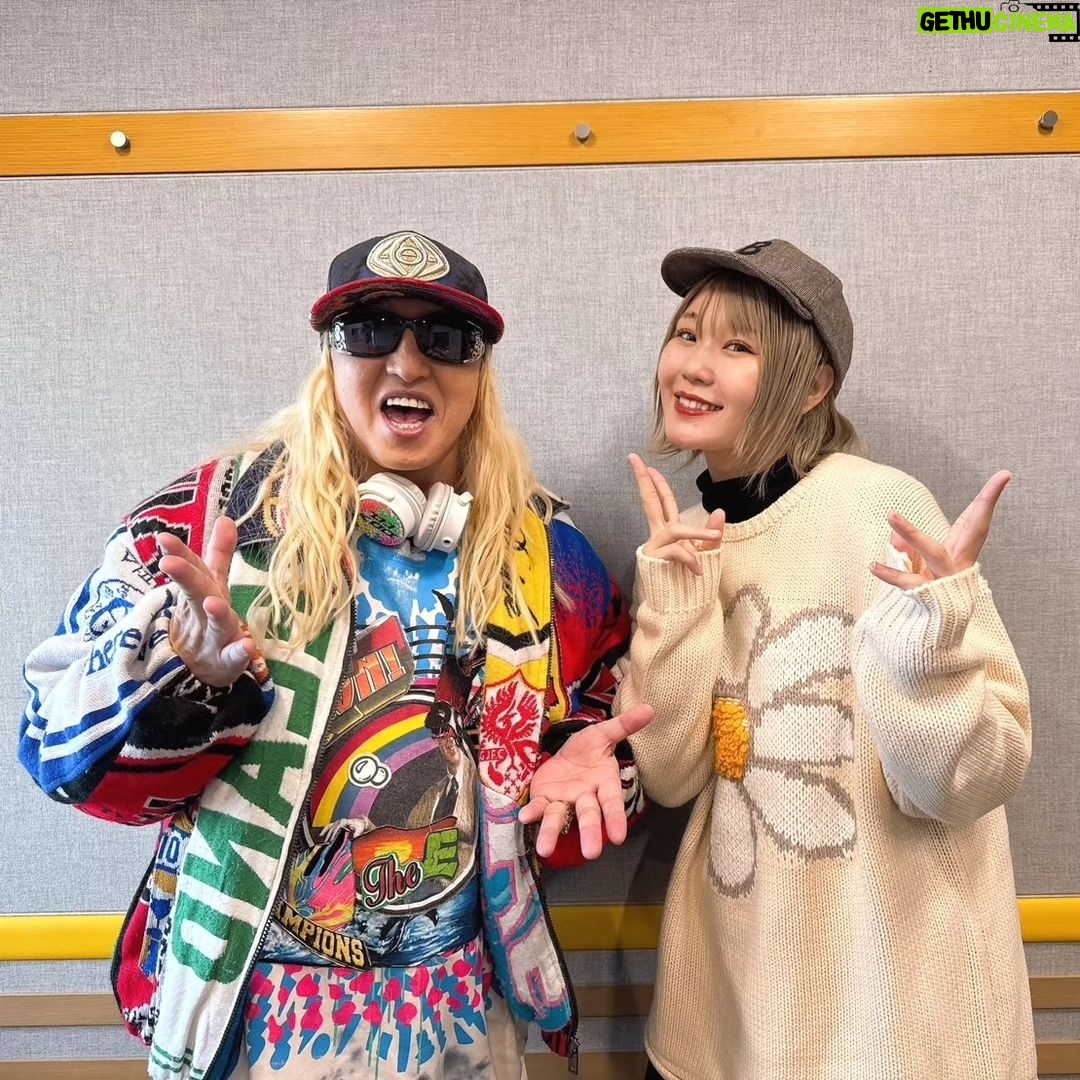 DJ Koo Instagram - DJ KOO REBOOT THE WORLD ハラミちゃん登場!! 47都道府県ピアノツアー完走お疲れさま㊗️!! 歌えるJ-POPや実際のライブステージでも何度もハラミちゃんのピアノ演奏聞かせてもらってますが 聴く度に心に響く感動の音色!! 毎回が一期一会の世界!! しあわせを放つ超大好きなポップスピアニストです🎹 そんなハラミちゃんの拘りから普段の様子までw 存分にお話してくれました!! 5周年ツアーも応援 DO DANCE!! https://eplus.jp/sf/detail/3131280001?P6=001&P1=0402&P59=1&s=09 お土産で頂いたフィナンシェめっちゃおいしかったです!!いつもホントありがとうね!! https://djkoo-rtw.com/ #reboottheworld #ラジオ関西 #ラジオNIKKEI #ハラミちゃん #piano #DJKOO