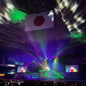 DJ Koo Instagram - 満堂フェス in 武道館！！
錦笑亭満堂師匠の真打昇進披露興行

口上の後いきなりDJ Boothが現れDJターイム！！
EDMでプチョヘンザ！！BOY MEETS ～EZ～survival 
鉄板曲連発 DO DANCE！！

やっぱ武道館良いですね！！
来月のTRF武道館が超楽しみになりました！！

 #満堂フェス
 #錦笑亭満堂
 #TRF
 #DJKOO