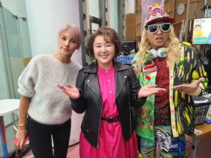 DJ Koo Instagram - ぽかぽか
記憶の数だけ歌謡ショー ！！

麻倉未稀さんの名曲ヒーロー
梅宮アンナさん8問正解！！サビまでスタジオで歌ってもらえました！！

DJ KOOは5問で申し訳ない DO DANCE！！

そして！！今注目の昭和歌謡グループ SHOW-WAの皆さんと！！

皆さんありがとうございます！！

 #ぽかぽか
 #麻倉未稀
 #梅宮アンナ
 #SHOWWA
 #DJKOO