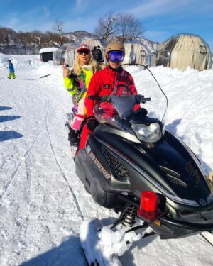 DJ Koo Instagram - 石打丸山スキー場 90sDAY RETRO SNOW STYLE
昨年に引き続き今年も開催！！

リゾートとDJの組み合わせ、コレ絶対楽しいです！！
後輩のゆけむりDJsはホントDJを使って面白いことにどんどんチャレンジしてくれる！！ 

今日一日が良い日であるように
EZ DO DANCE！！

皆さんありがとう！！

 #石打丸山スキー場
 #90s
 #ゆけむりDJs
 #DJKOO