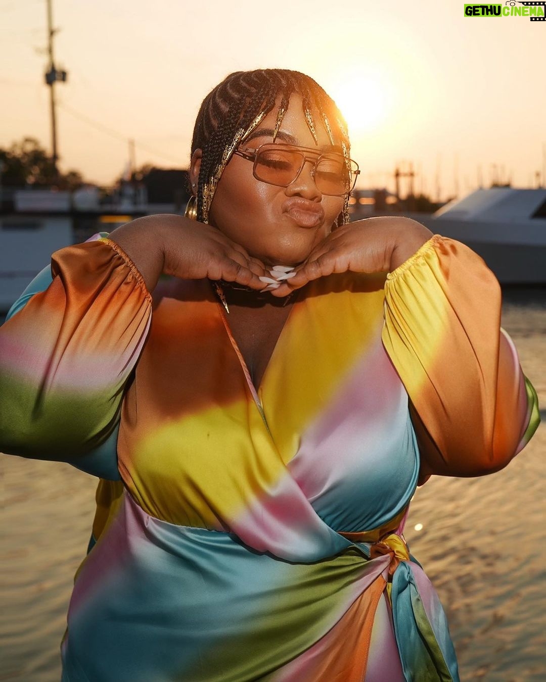 Da'Vine Joy Randolph Instagram - Sunsets & Ponys ๐งก๐ฉท๐ New Orleans, Louisiana