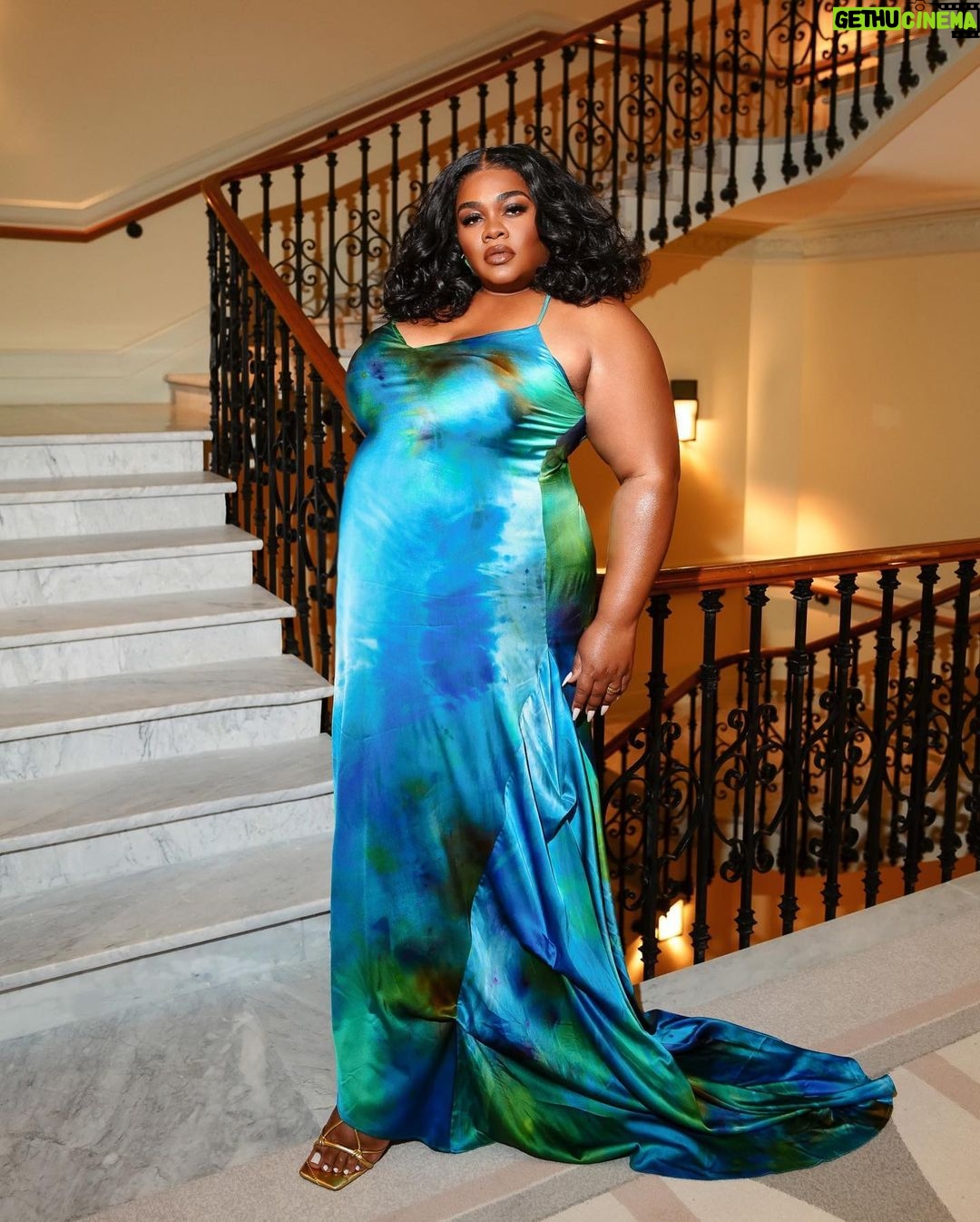 Da'Vine Joy Randolph Instagram - β An Ode to a Dressββ¦ ππππ @fenoel thank you for allowing me to wear one of your exclusive looks off the runway. A honor to be draped in your garments. I felt luxurious! Cannes, France