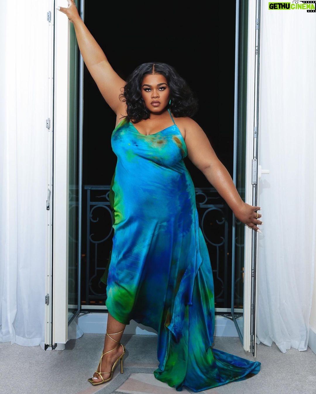 Da'Vine Joy Randolph Instagram - β An Ode to a Dressββ¦ ππππ @fenoel thank you for allowing me to wear one of your exclusive looks off the runway. A honor to be draped in your garments. I felt luxurious! Cannes, France