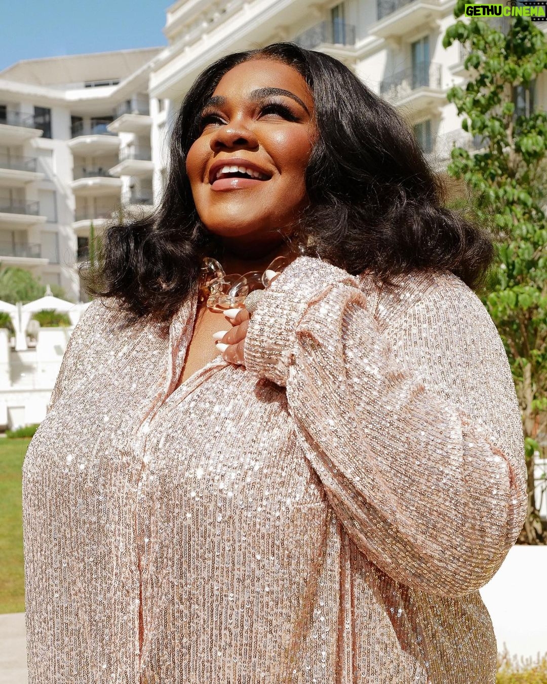 Da'Vine Joy Randolph Instagram - It’s giving “ Unbothered Bond Girl”. Get INTO it 😏 Cannes, France