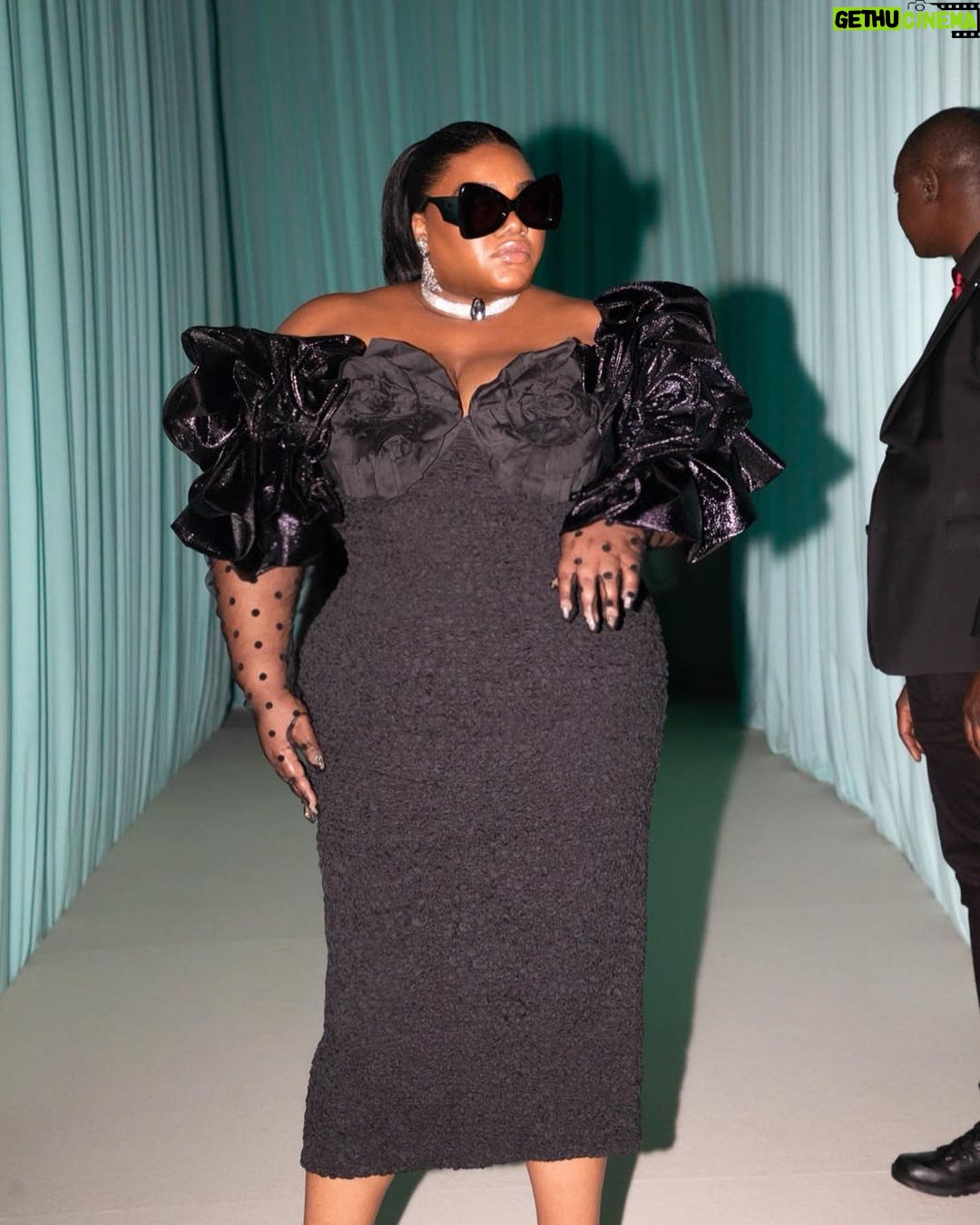 Da'Vine Joy Randolph Instagram - Nina Ricci just hits DIFFERENT @harris_reed thank you so much for having me. I can’t wait to make magic with you 😘. The collection is to DIE for! Shoutout to @preciousleexoxo, who turnt the show OUT Paris, France
