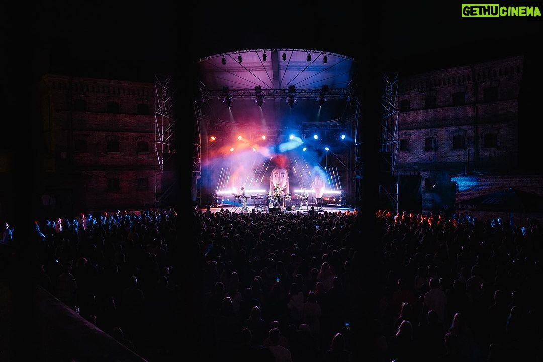 Daði Freyr Instagram - Tallinn, Riga and Vilnius was beautiful! So many beautiful people and insane venues on this tour! See you in Warsaw tonight! #📸 @rorybarnes_