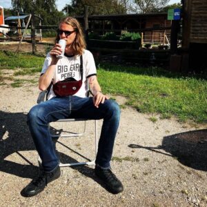 Daði Freyr Instagram - vacation boi is on vacation.
getting ready for some crazy months ahead! album and tour at the end of the month! im gonna post so much content you will wish you never pressed follow!