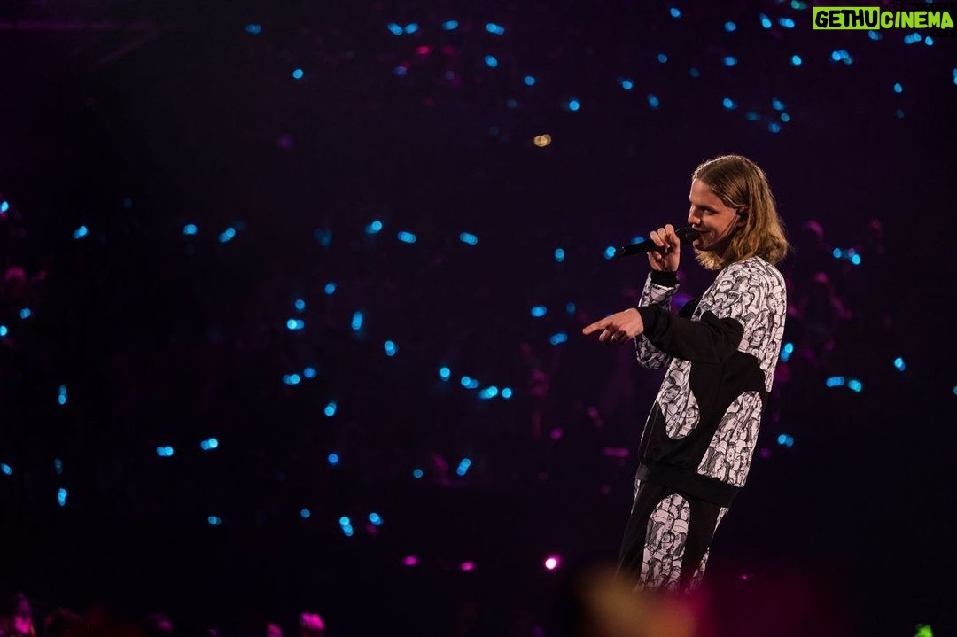 Daði Freyr - 14K Likes - if it wasn’t obvious I had a really good time performing Whole Again at @eurovision
ALSO THE AMSTERDAM SHOW ON 10/12 IS SOLD OUT SO WE ADDED ANOTHER SHOW FOR 11/12!
Tickets are on sale now on my website!
dadifreyr.is
photos by Corinne Cumming and Sarah Louise Bennet