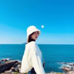 DaYuan Lin Instagram - 白色情人節快樂🤍 丹妮媽媽生日快樂❤️ 雖然拍完戲有時獨自回到家看到沒有底迪的床一時間難過的情緒還是會突然湧現 但我已經比我想像中的自己還要勇敢很多了☺️🫶 空檔的時間能隨意的出門吃個飯 想要去哪就隨時出動的日子，其實也挺好的👐🏻 #底迪昨天說他一直都是最可愛的小寶寶 ❤️ #寶寶離開我的第十天