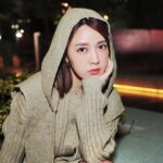 DaYuan Lin Instagram – 全身上下都是 “米果 米果”愛の聯名系列💖
陪我好過冬🦦

最近雖然有點與世隔絕的感覺
但身心依舊保持滿滿的正能量✨
我會努力浮出水面的🧜‍♀️🤪

@meigo.c 🫶🏻