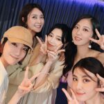 DaYuan Lin Instagram - 還是久久忘不了當下那感動的瞬間😭🫶🏻 12年了！真的是從女孩變成了女人….到現在還變成了媽媽🥹❤️ 還記得Popu時期只有我一直在那假懷孕嚷嚷著我想生小孩！那時候大家都猜我可能會先當媽媽吧？ 萬萬沒想到….事與願違！計畫永遠趕不上變化😆 (讓我再緩緩吧😝 洪詩成了我們團裡的第一個人妻，第一個媽咪 哺哺成為我們的第一個乾女兒👧🏻❤️ 今天玩得好開心，好幸福，好感動。 希望洪詩順利產下我們的哺哺小公主👸❤️一切平安。 我的青春Popu Lady🖐🏻 #我愛你們 ❤️ #性別趴成功